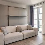 Crest - Riverside Lofts Mit Parken I Balkon I Kueche I Regendusche